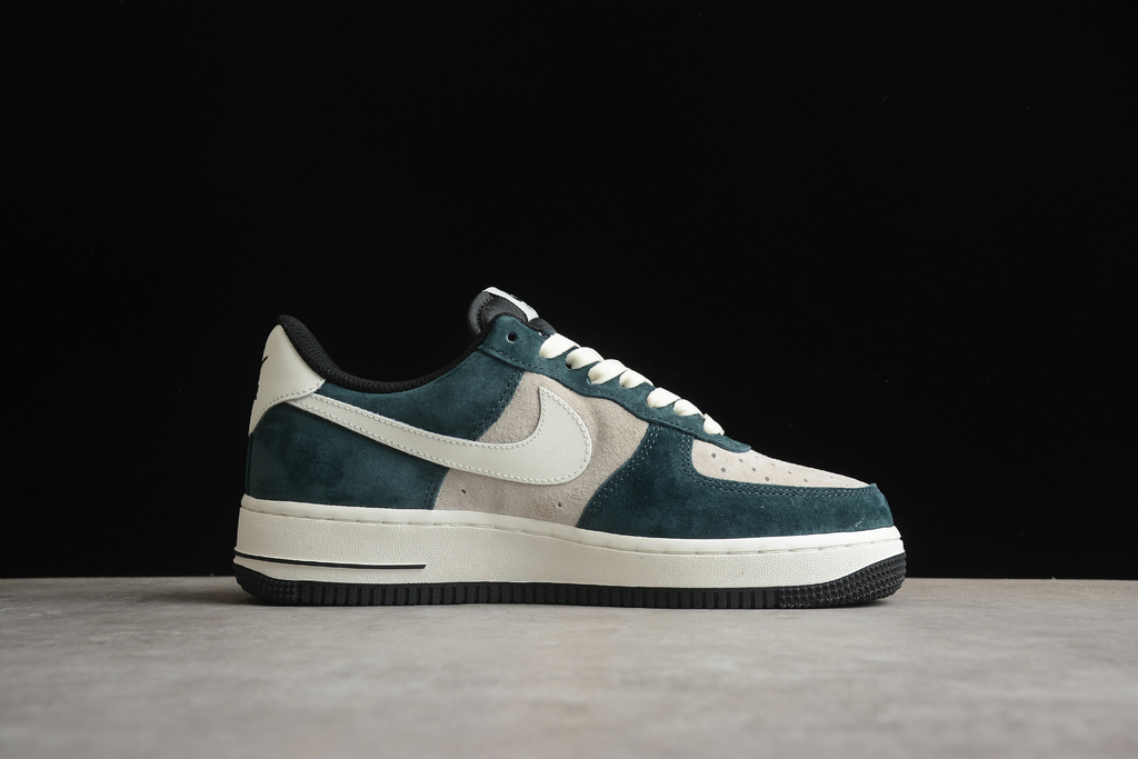 Nike dark hot sale green