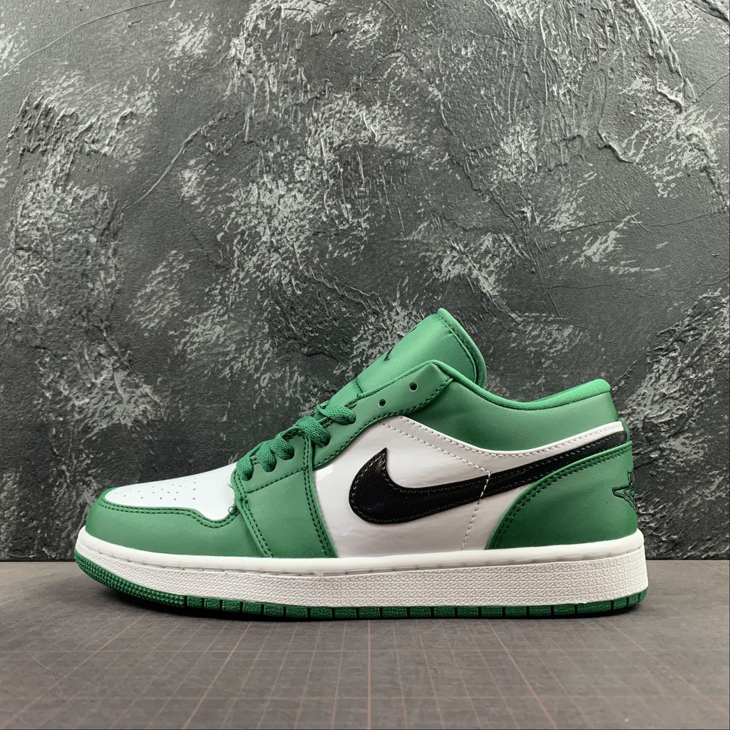 Nike store pine green