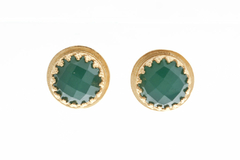 Aretes Topos Chapados en Oro de 14 k con Piedra Onyx Verde Green