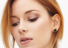 Appetite Cab Teardrop Stud Earrings - comprar online