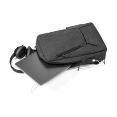 Imagem do Mochila personalizada para notebook em nylon 900D com um compartimento principal com bolso forrado para notebook 15,6"