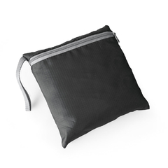 Sacola esportiva dobrável em Nylon 210D ripstop com bolso frontal e personalizada. na internet