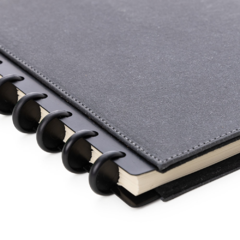 Caderno de anotações com capa dura personalizada e confeccionada em material sintético na internet