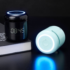Caixa de som personalizada e com relógio e multimídia com relógio despertador. - Mkt Brindes Personalizados 