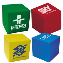 Bolinha cubo anti stress em pu personalizada e em formato Cubo - comprar online