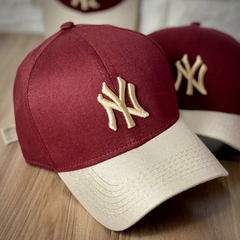 Boné New York - Clássico - Fitinha Strapback - Vinho Aba Bege - Combina com tudo - Envio Imediato