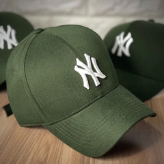 Boné New York - Clássico - Fitinha Strapback - Verde Militar - Combina com tudo - Envio Imediato