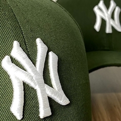 Boné New York - Clássico - Fitinha Strapback - Verde Militar - Combina com tudo - Envio Imediato - comprar online