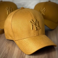 Boné New York - Clássico - Fitinha Strapback - Caramelo Monocromático - Combina com tudo - Envio Imediato - loja online