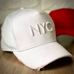 Boné HYPE - NYC DESTROYED SNAPBACK - Branco e Rosa - Original De Alta Qualidade - Ótimo encaixe - (cópia)