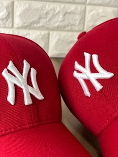 Boné Infantil - New York Vermelho Logo Branco - 2 a 14 anos Com Regulador - Qualidade Absurda na internet