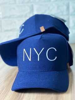 Boné NYC Copa Alta Fundo G - Azul Marinho SnapBack - Original De Alta Qualidade - Encaixe Perfeito - Envio Imediato - loja online