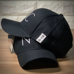 Boné New York City - Fitinha Strapback - Preto NYC Branco - Combina com tudo - Envio Imediato - loja online