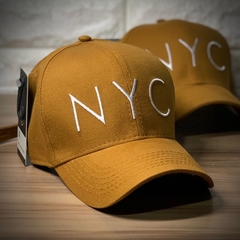 Boné New York City - Fitinha Strapback - Caramelo NYC Branco - Combina com tudo - Envio Imediato - comprar online