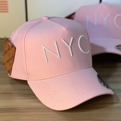 Boné New York City - Rosa - Young Money - Original - Fecho Plástico - Combina com tudo - Envio Imediato - Qualidade Alta