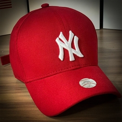 Boné Infantil - New York Vermelho Logo Branco - 2 a 14 anos Com Regulador - Qualidade Absurda