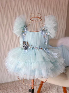 Vestido Encanto de Alice 2 em 1 na internet