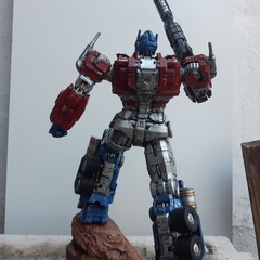 Figura Optimus Prime Transformers Resina 41cm Pintado A Mano