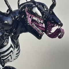 Figura Venom Marvel En Resina 3d Pintado A Mano 23 Cm en internet