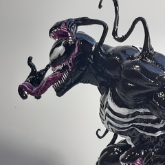 Figura Venom Marvel En Resina 3d Pintado A Mano 23 Cm