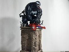 Imagen de Kit resina 3d venom vs spiderman Sin Armar Ni Pintar