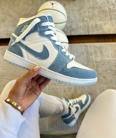 Bota Feminina Nike Air Jordan Jeans - comprar online