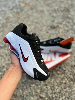 Tênis Nike Shox R4 Masculino mzPremium - loja online