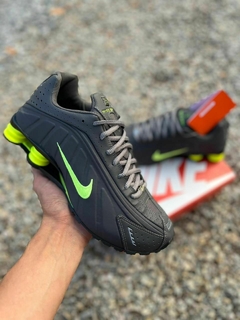 Tênis Nike Shox R4 Masculino mzPremium