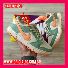 Nike Dunk SB Low Feminino