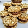 Alfajor chips de chocolate con dulce de leche. Sin Tacc - MOMS