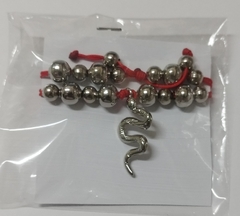 Pulsera cuentas de metal con dije - Sahumerios del Oeste