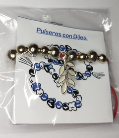 Pulsera cuentas de metal con dije en internet