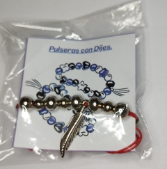 Pulsera cuentas de metal con dije - comprar online