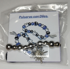 Pulsera cuentas de metal con dije - tienda online