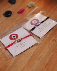 Pulsera ojo turco tejida