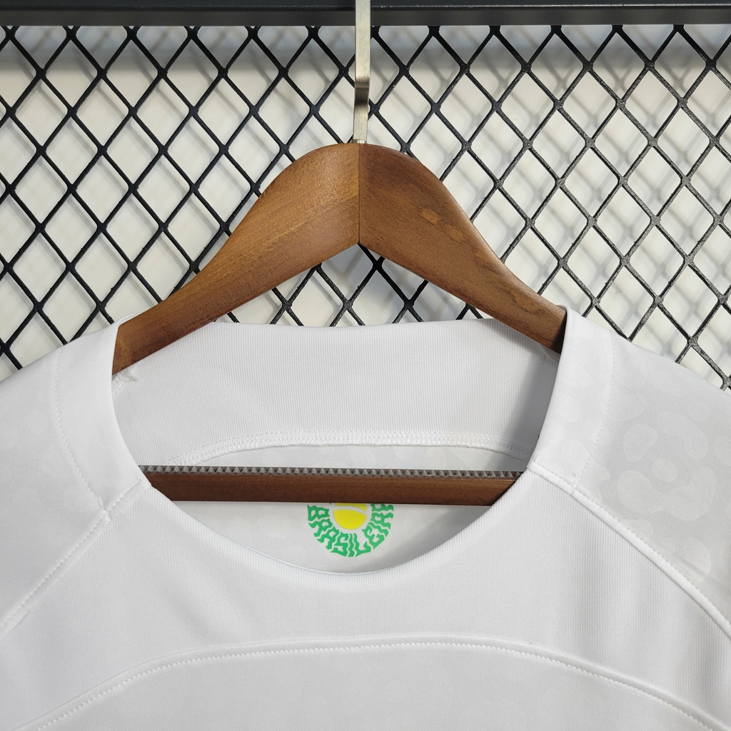 Camisa Brasil Branca 2022 - Torcedor - Masculina - NIKE