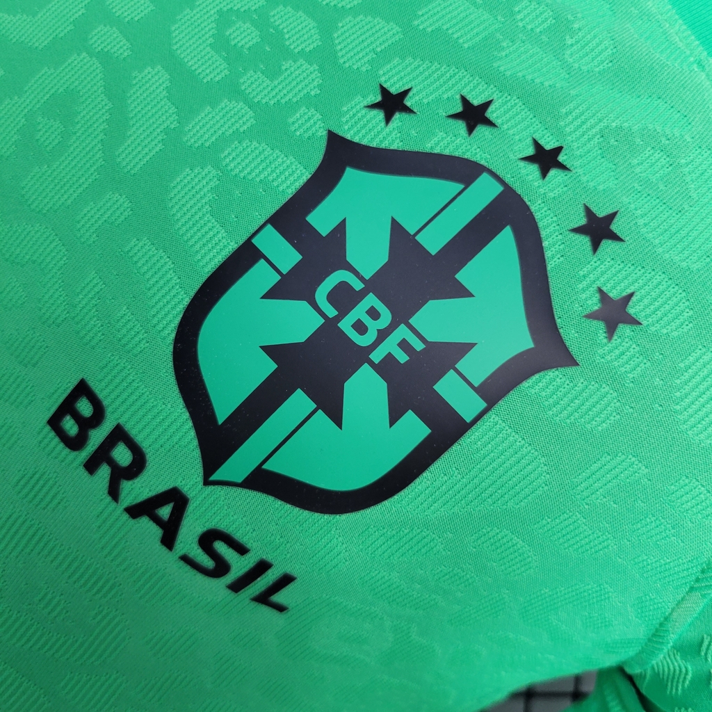 Camisa da Seleção Brasileira Preta Nike Futebol 2022 Tamanho PP Cores Verde  Exército