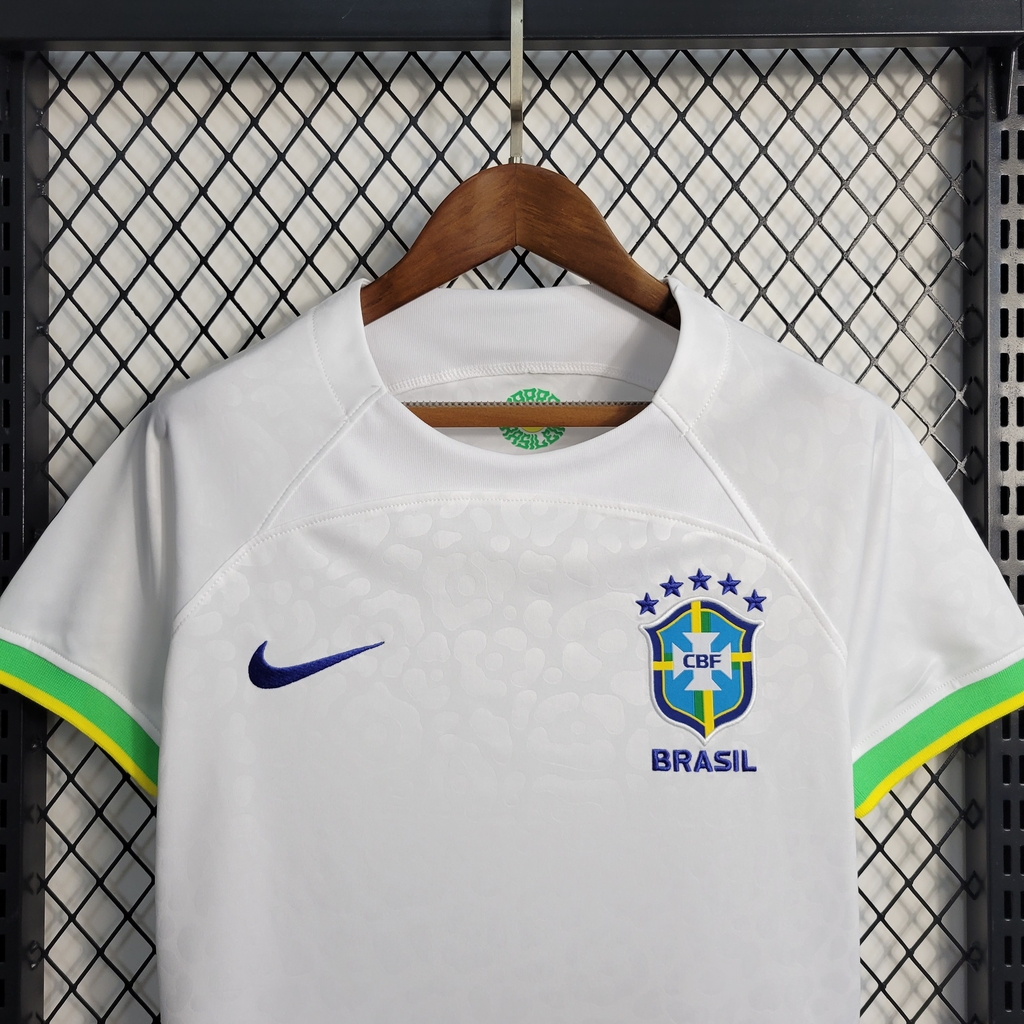 Camisa Brasil Branca Concept 2022 - Torcedor - Feminina- NIKE
