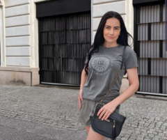 T-SHIRT ESTONADA CHUMBO MISTICY 100% ALGODÃO FEMININA