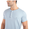 CAMISETA HENLEY AZUL CLARO