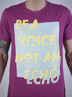 REMERA BE A VOICE - RE0040