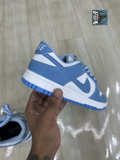 Nike dunk Low azul na internet