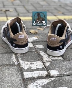 TÊNIS SB DUNK LOW - NIKE X TRAVIS SCOTT na internet