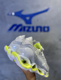 Mizuno wK verde na internet