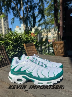 NIKE TN x Lacoste