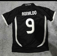 Camiseta Retro de Real Madrid (Ronaldo) - Mundo Tribuna
