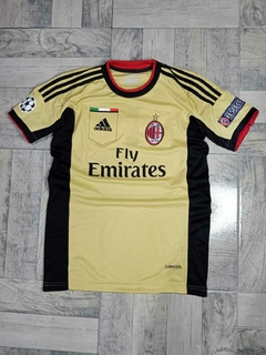 Camiseta Retro de Milan Crema (Kaka)