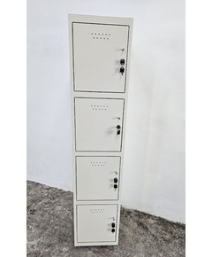 Locker 4 puertas Bolsero / Guardarropas con cerradura! en internet