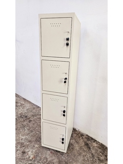 Locker 4 puertas Bolsero / Guardarropas con cerradura! - comprar online