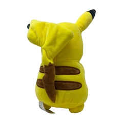 Pokemon Peluche 20cm Pikachu Guiño de Jazwares - anicom